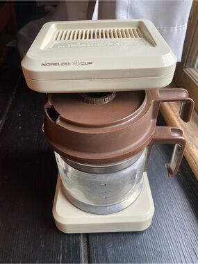 Norelco 4-Cup Coffee Maker - Brown and Cream